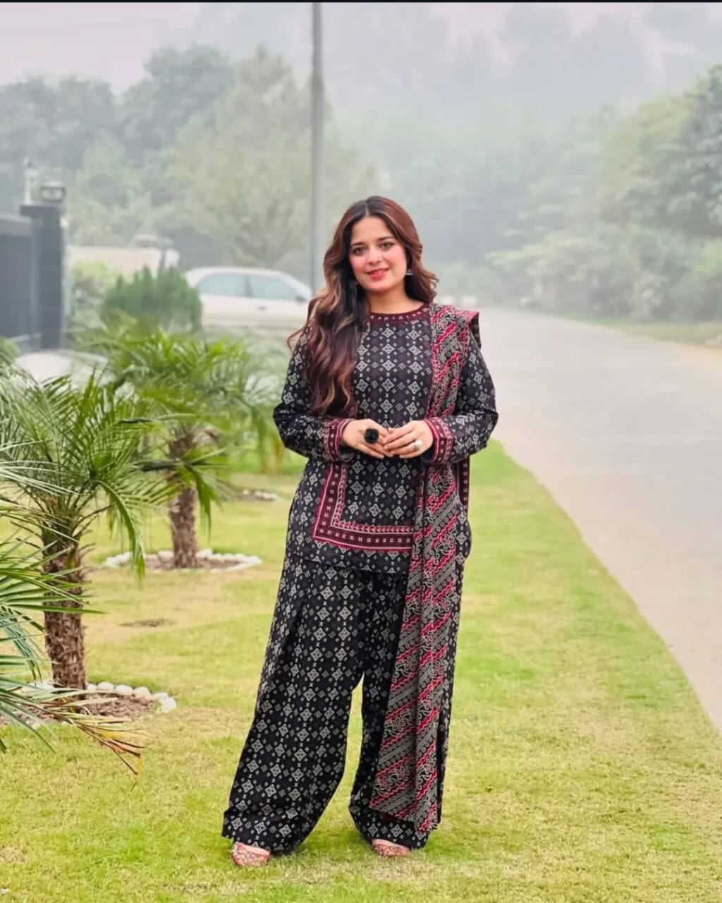 Digital Printed 3pcs (Farshi Shalwar)  اجراک سخن