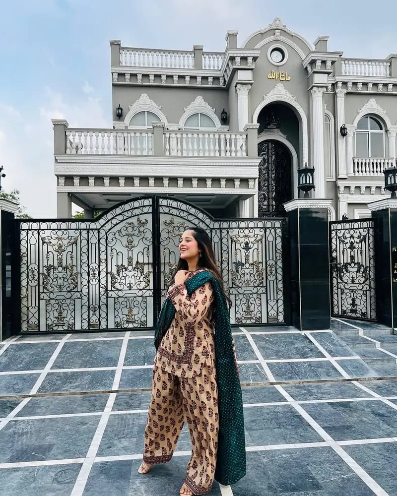جہاں آرا (Jahan Ara)